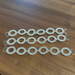 Elegant Silver Circle Links